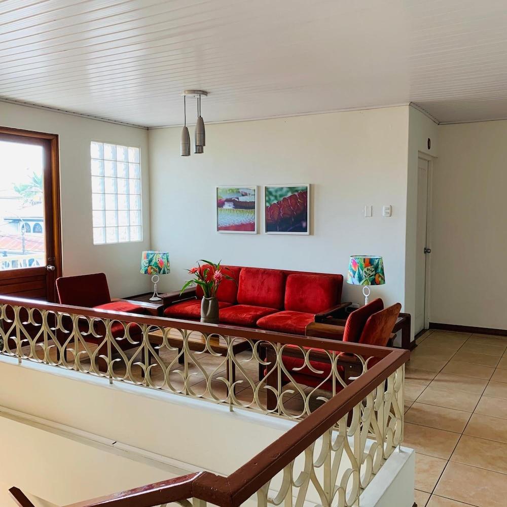 Hotel Acosta Iquitos Bagian luar foto