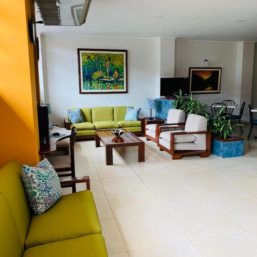 Hotel Acosta Iquitos Bagian luar foto